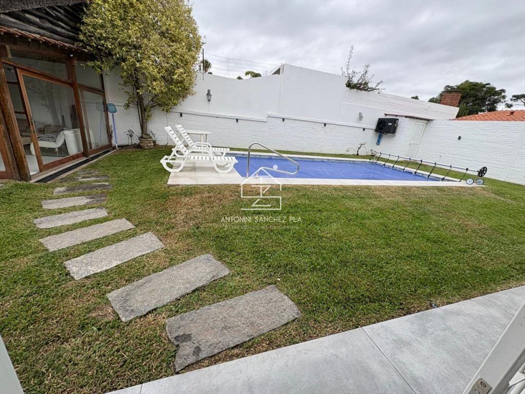 Alquiler anual casa de 3 dormitorios en Mansa,