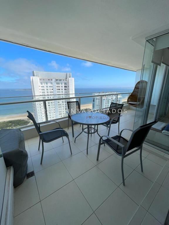 Apartamento en Venta de 2 dormitorios en Season -