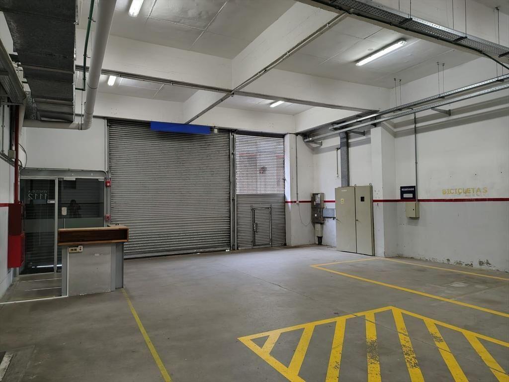 ALQUILER AGUADA OFICINAS DEPOSITO GARAGE 2130M2