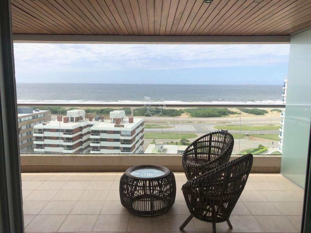 Apto en la Brava con excelente vista al mar -