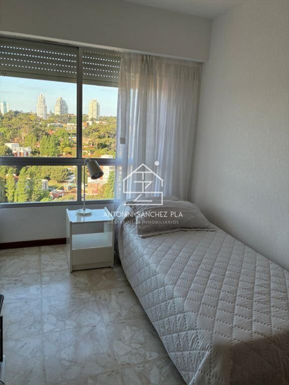 ALQUILER APARTAMENTO 3 DORMITORIOS PUNTA DEL ESTE