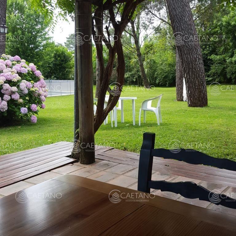 Excelente casa en alquiler en zona residencial!!!