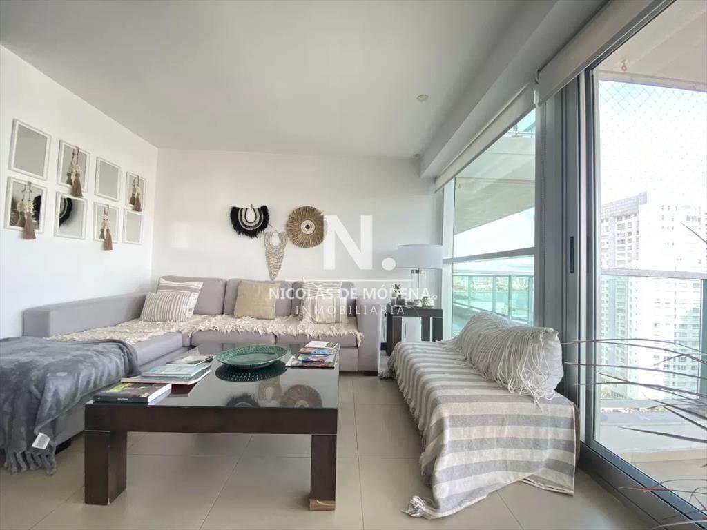 Gran departamento ubicado en Gala Tower, de 3