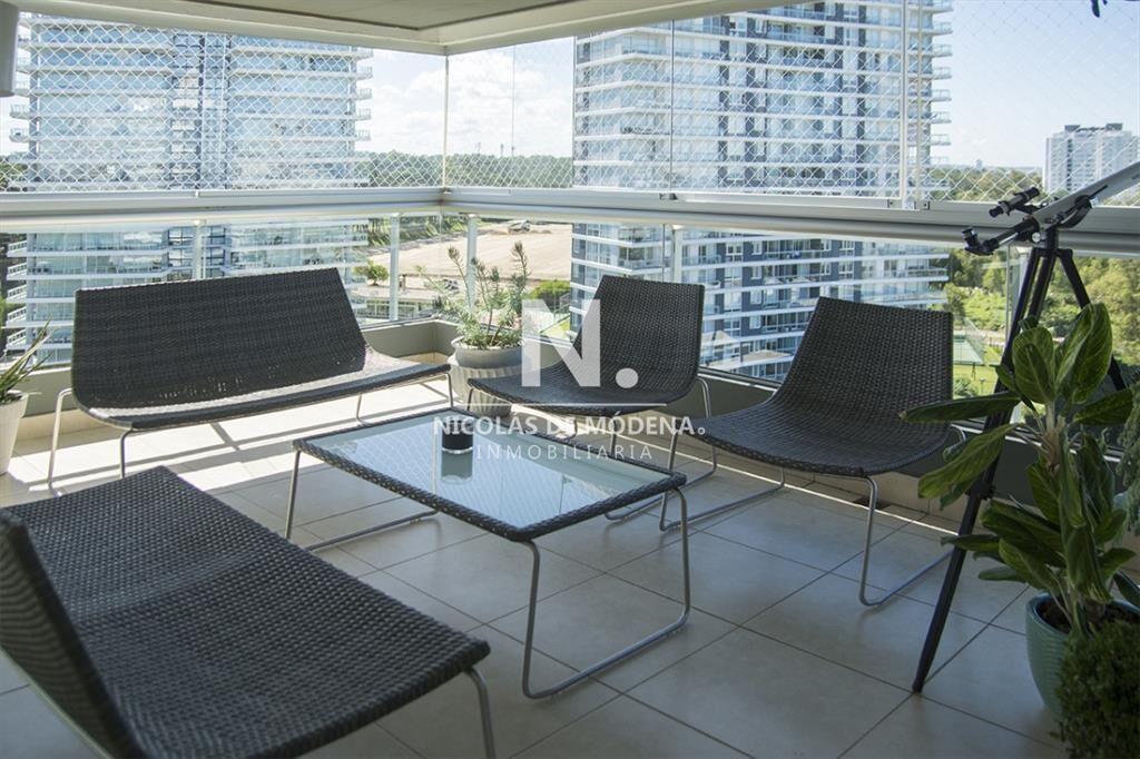 Vende gran apartamento en Brava - Punta del Este