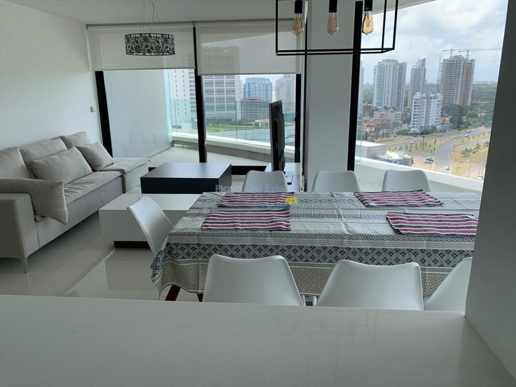 Apartamento de 3 dormitorios en edificio Art ,