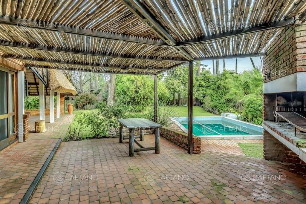 Venta de casa de 4 dormitorios. Pinares, Punta del Este