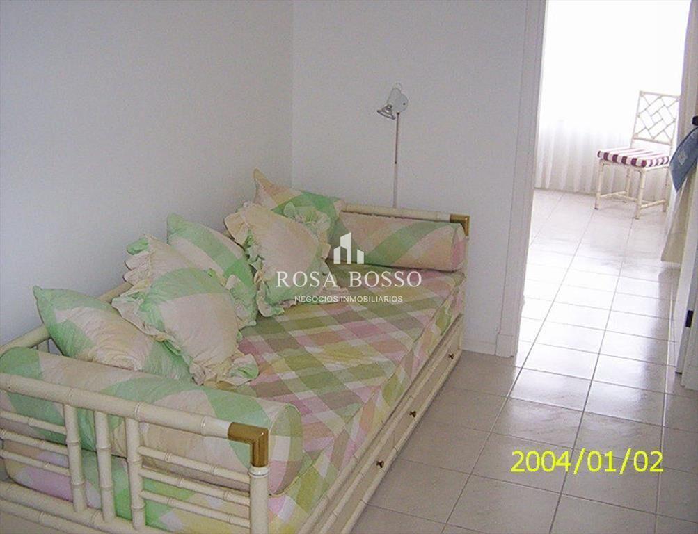 Apartamento en Brava, 2 dormitorios *