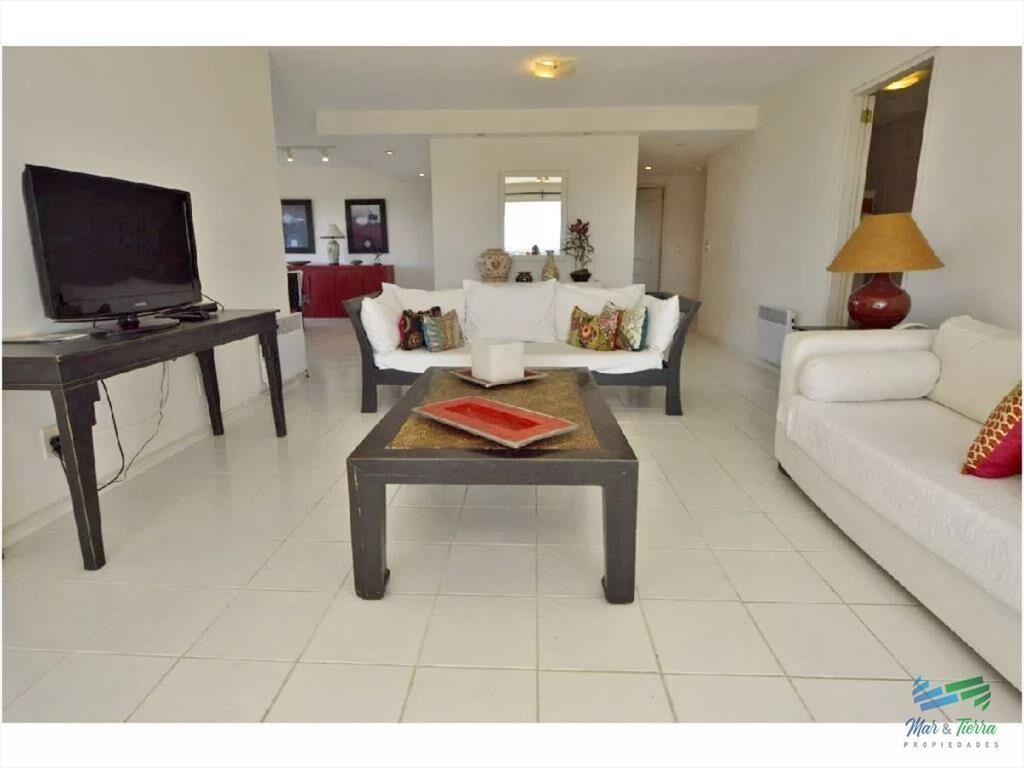 Apartamento en Mansa, 3 dormitorios *
