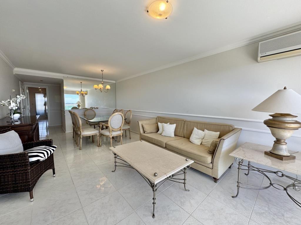 APARTAMENTO EN VENTA 3 DORMITORIOS - CORAL TOWER