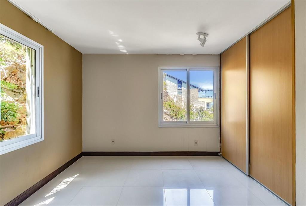 VENTA APARTAMENTO 3 DORMITORIOS PIRIAPOLIS