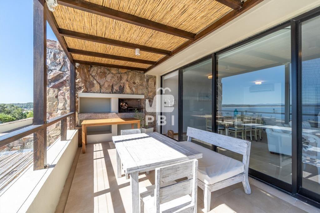 Apartamento de 3 dormitorios en Quartier, Punta -