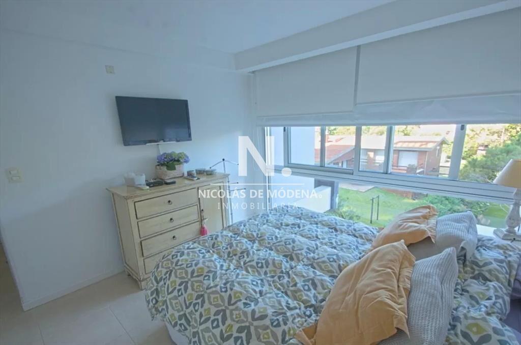 Impecable departamento, comodo e iluminado.