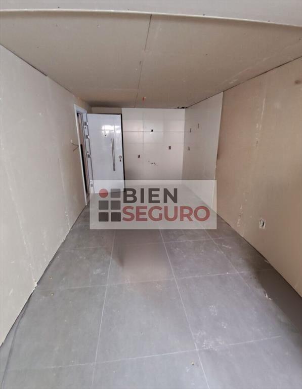 Reciclaje. Apartamento monoambiente con patio en venta en L
