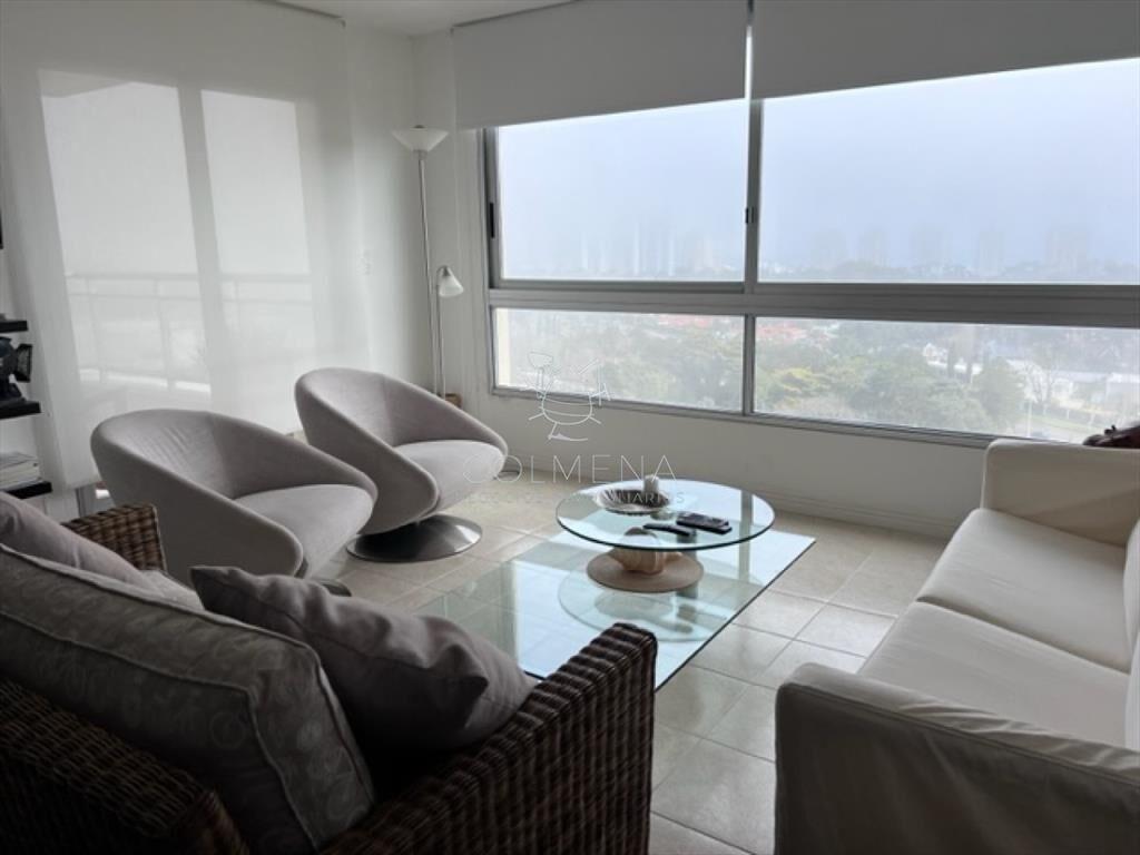 Apartamento Roosevelt - 3 dor, balcon mas terraza
