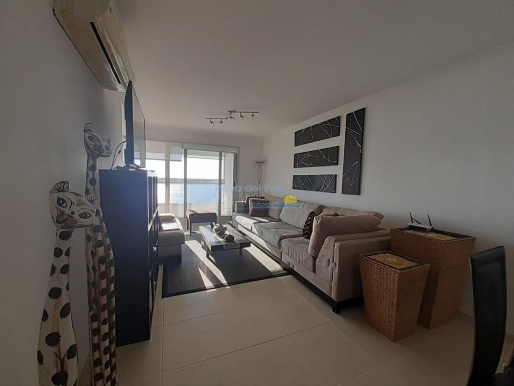 Pent house con vista directa a playa mansa