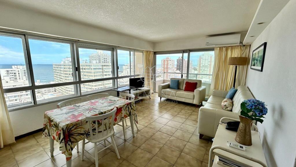 Apartamento en Torre Gattas con muy buena vista a