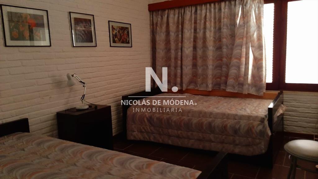 Casa de 4 dormitorios en venta en Playa Mansa,