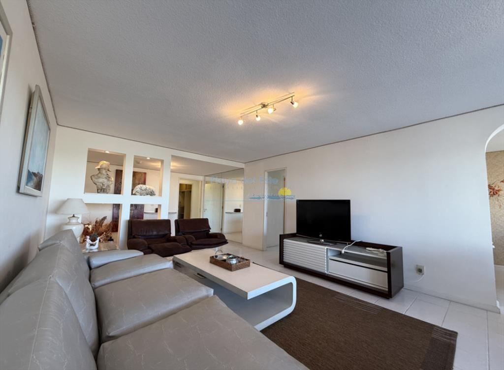 Apartamento en Venta de 3 dormitorios en Punta ,