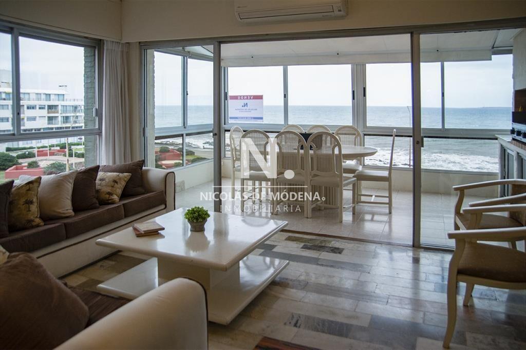 Departamento de 3 dormitorio con parrillero en de