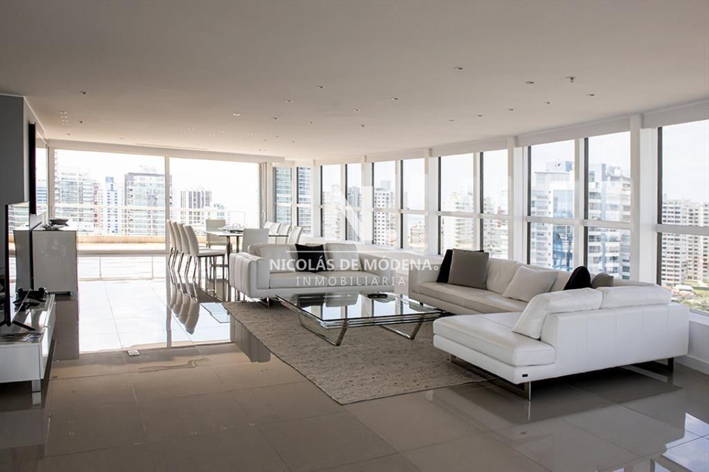 Espectacular Ph en Torre Alexander Collection con