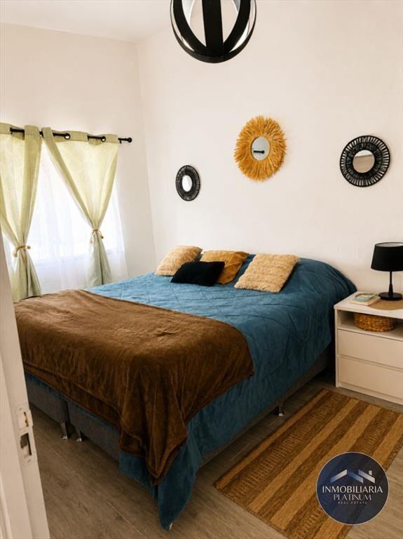 Casa en venta c/ cochera en Solymar