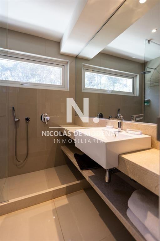 En venta apartamento en Punta Ballena de 4 en