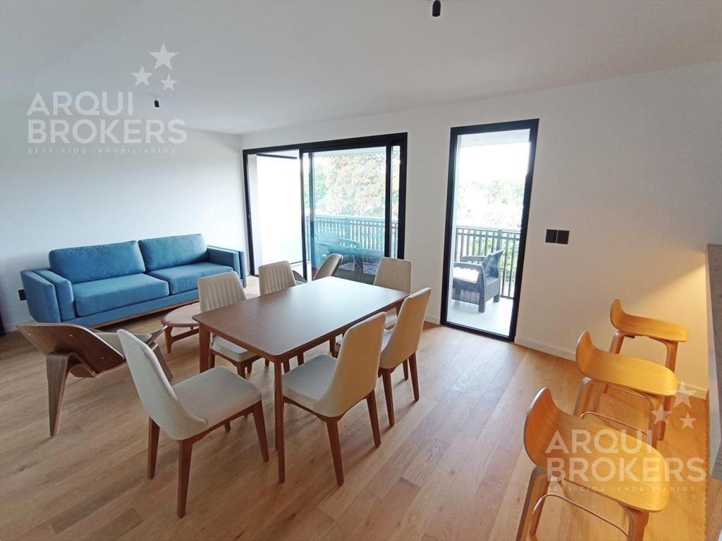 Apartamento de tres dormitorios en venta cin renta en Carra