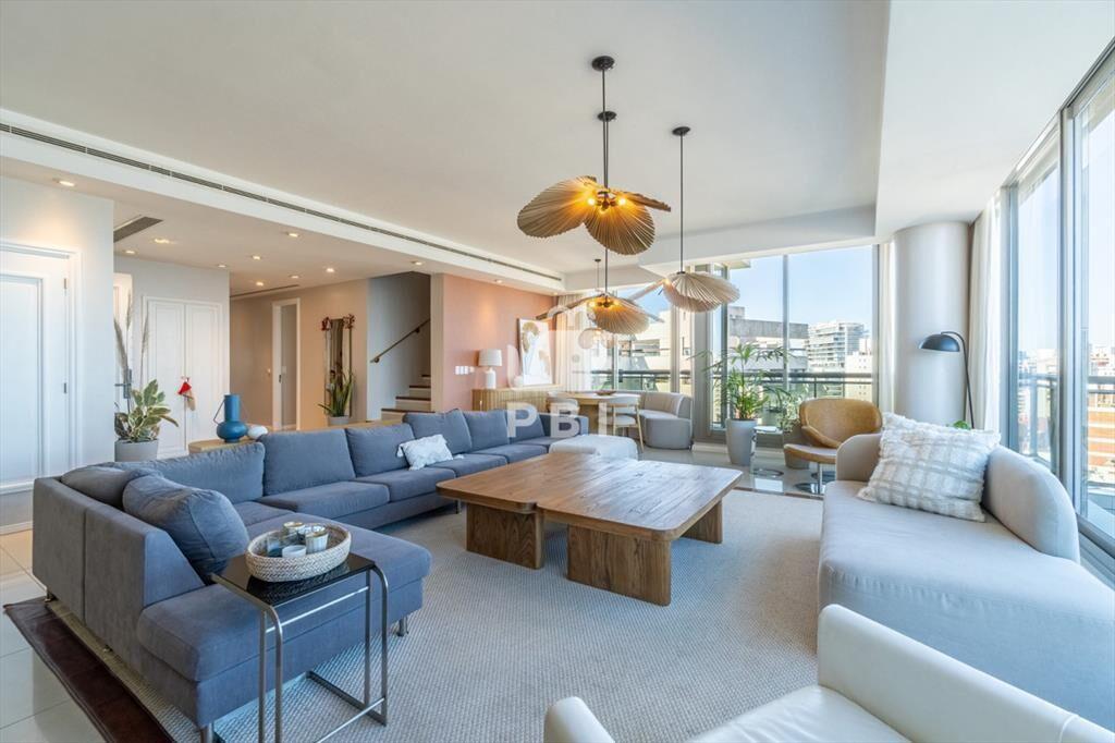 Penthouse premium frente al mar en Playa Brava: y