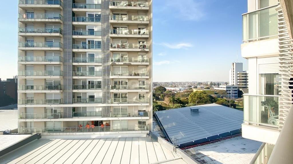 APARTAMENTO EN VENTA Y ALQUILER EN TORRES NUEVOCENTRO