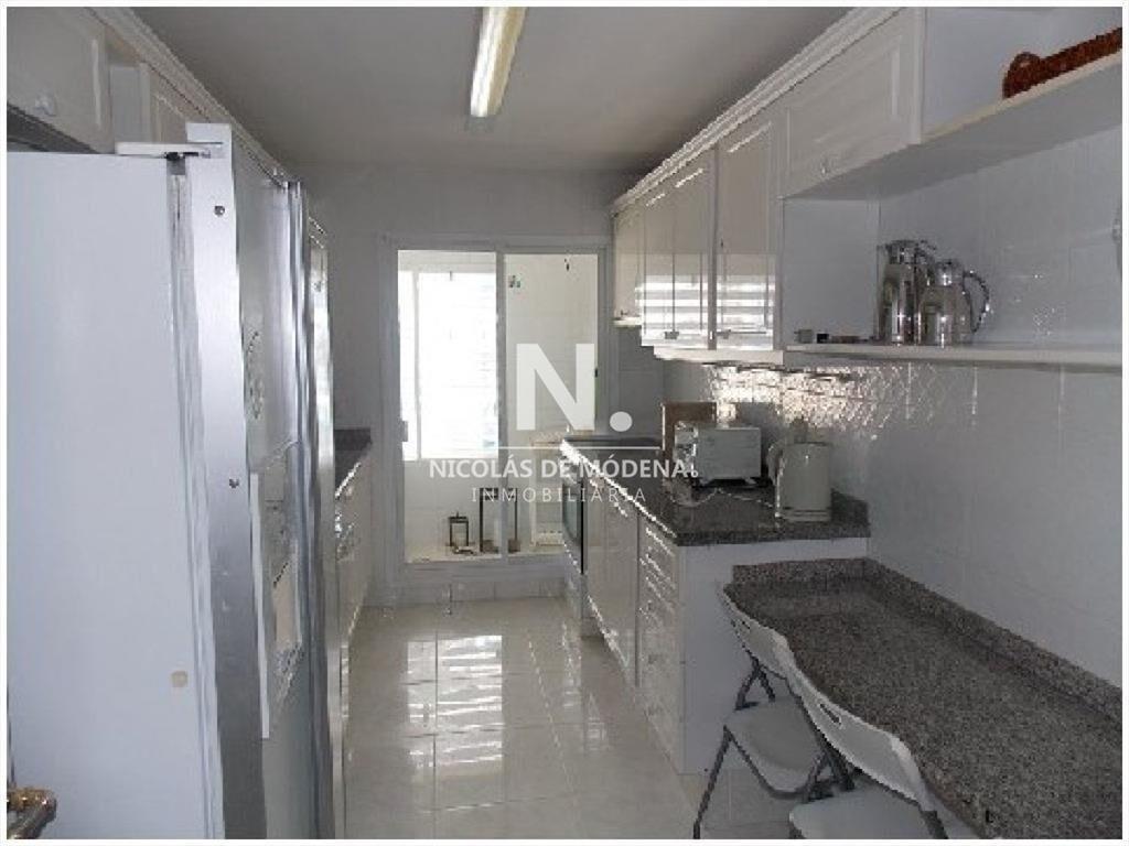 Apartamento en Venta de 3 Dormitorios en Edificio
