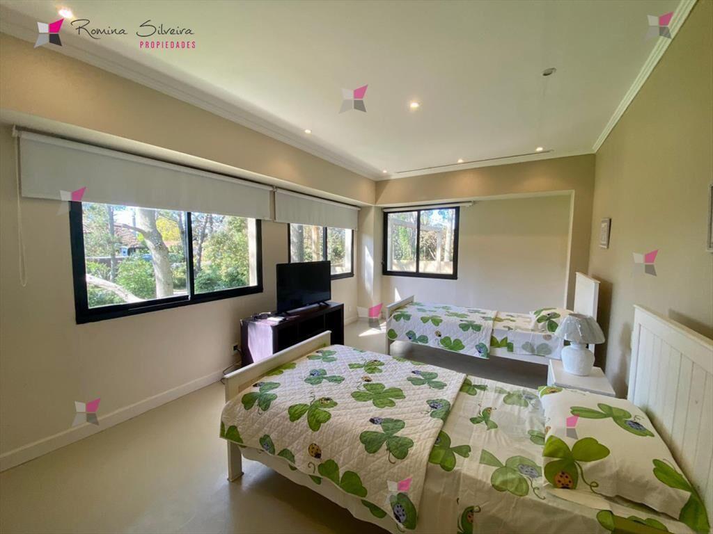 Casa en Rincón del Indio 5 dormitorios con
