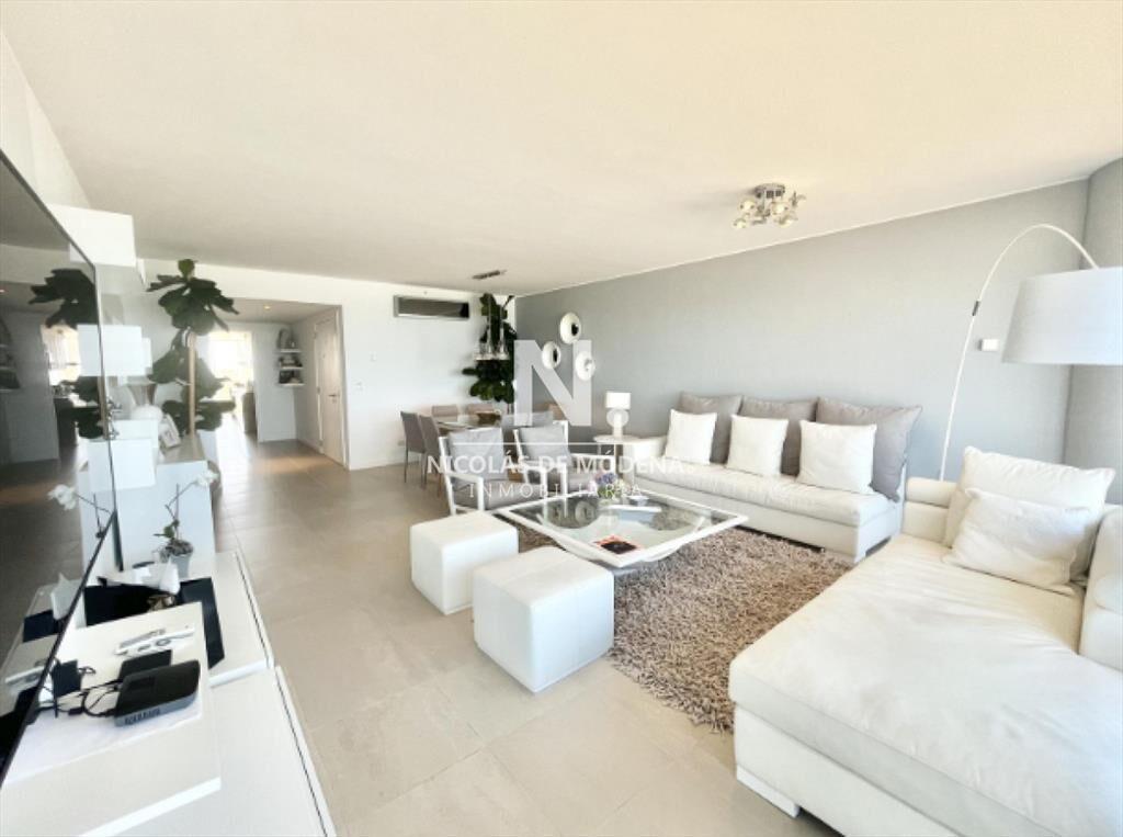 Vende apartamento de 2 dormitorios en Brava, del