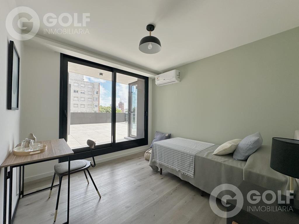 Venta de apartamento de 3 dormitorios con gran terraza y pa