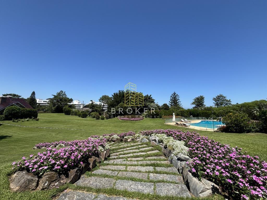 Venta casa mansa punta del este piscina