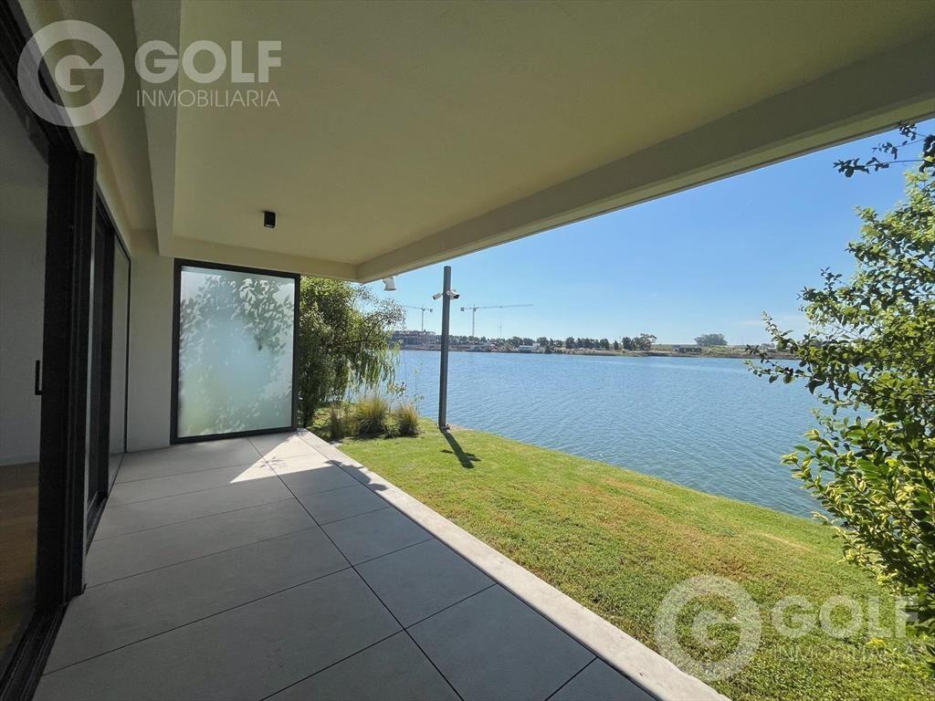 Venta de Villa de 3 dormitorios en Carrasco Boating