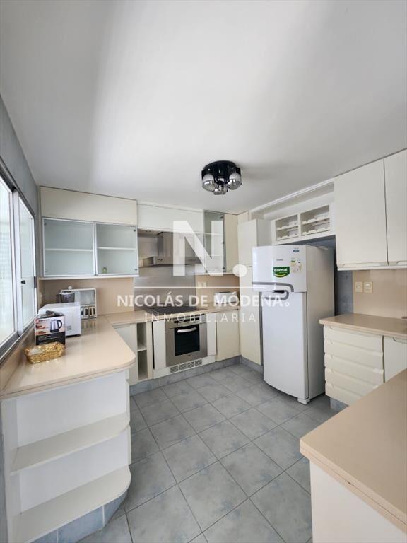 Vende espectacular apartamento con vista al mar de 3 dormit