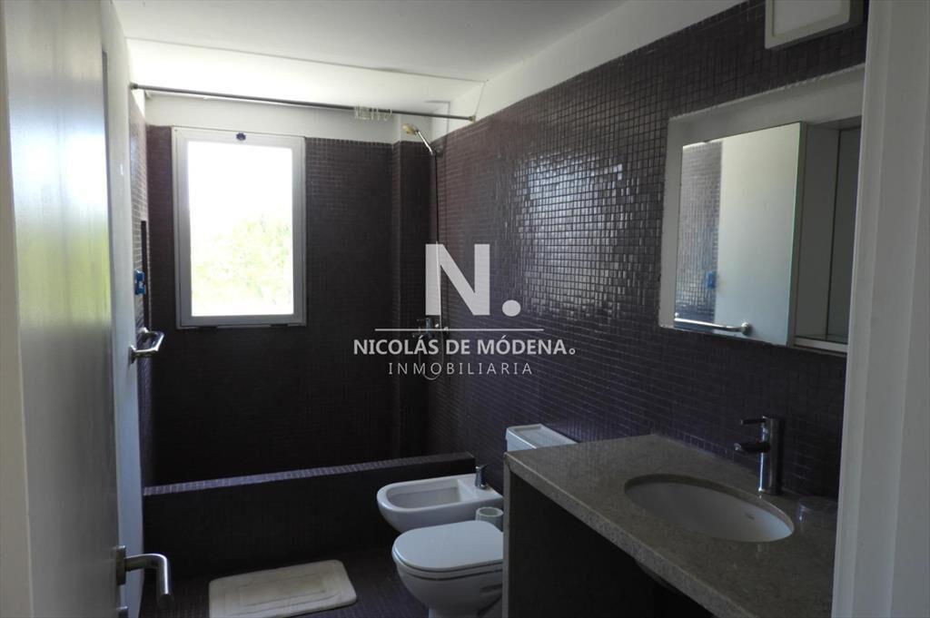 Vende casa en Sauce de Portezuelo, Punta Ballena