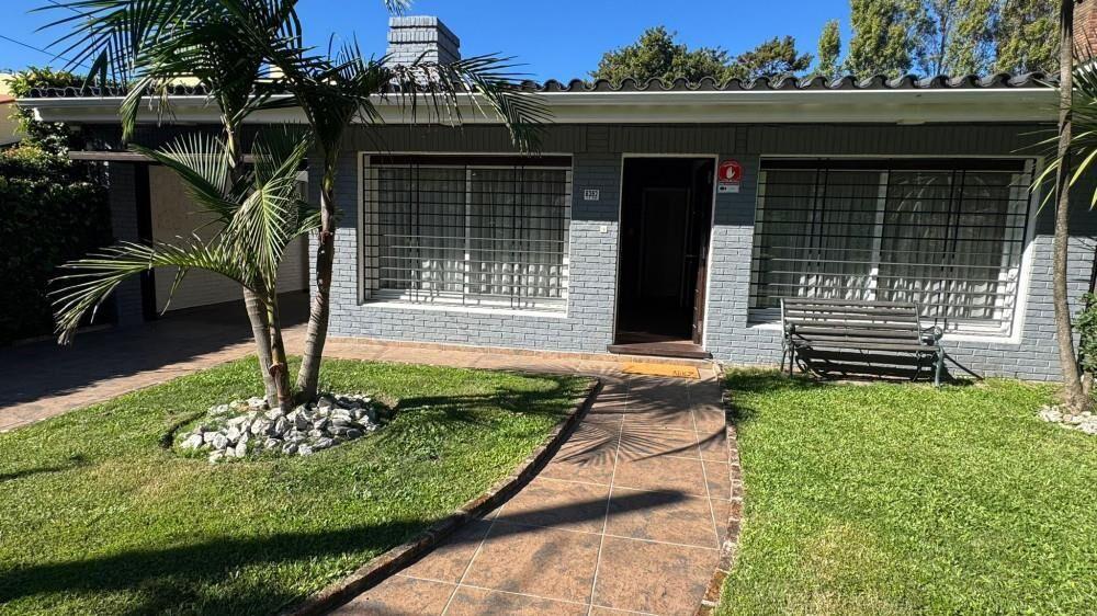 Venta Casa 3 dorm en Carrasco, M. Otero y Córcega
