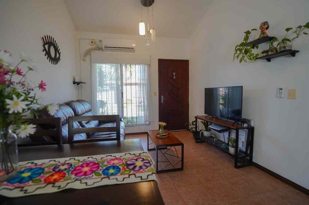Oportunidad Vendo casa 2 dormitorios garaje Pando