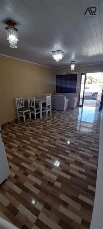 Casa en venta c/ cochera en Artigas