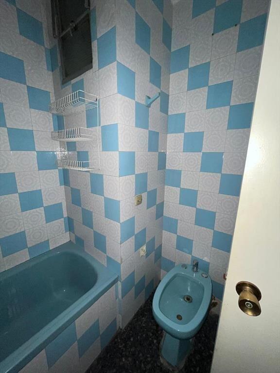 Apartamento en alquiler, tres dormitorios, Centro (Montevid