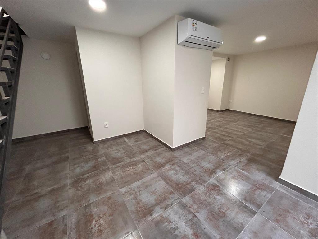Loft a estrenar, prox a la Plaza Matriz, 88 m2 !