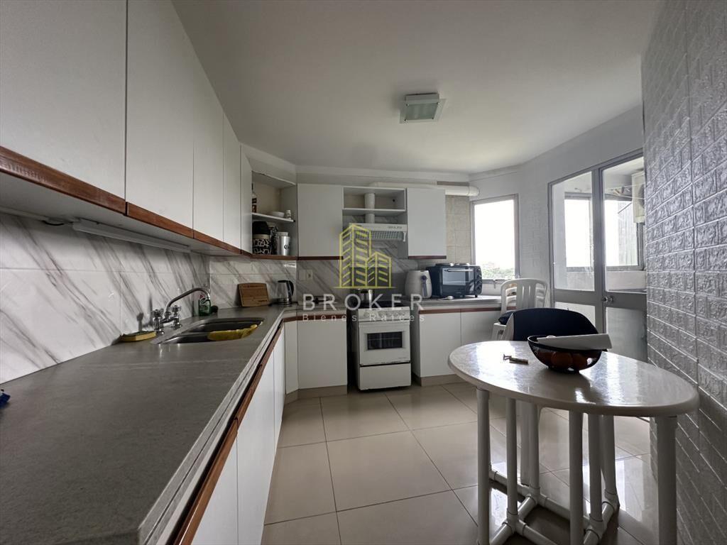 Alquiler anual de apartamento de 3 dormitorios