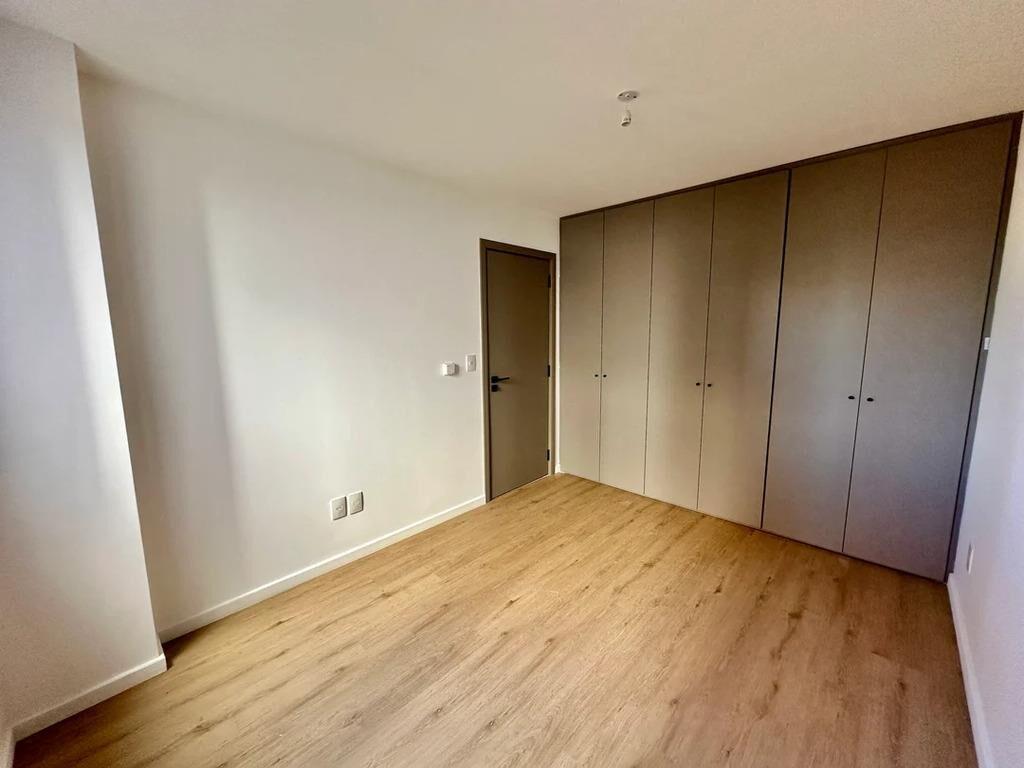 Venta de apartamento de 1 dormitorio con patio en Living Mar