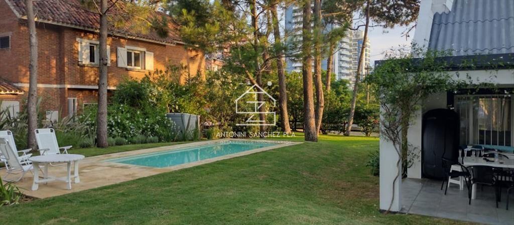 COMODA CASA CERCA DEL MAR EN BRAVA