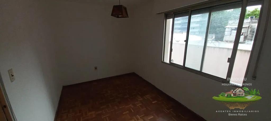 Alquiler de Hermoso Apto de 3 Dormitorios en Centro