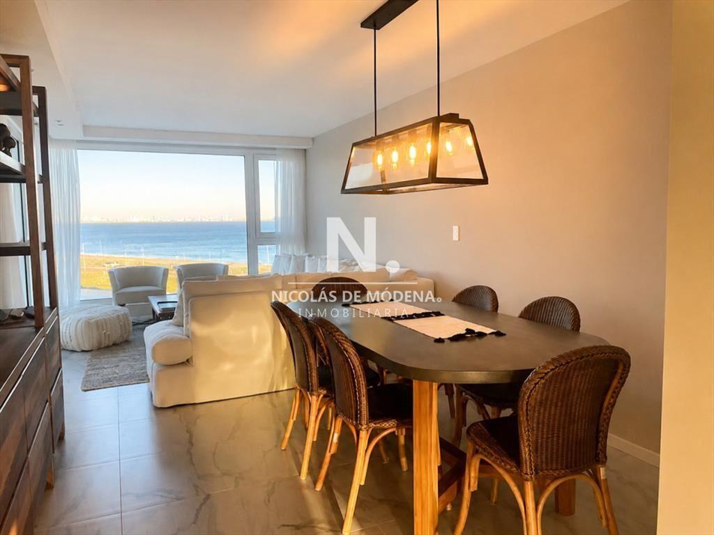 Vende apartamento con vista al mar de 3 suites, en Mansa- P