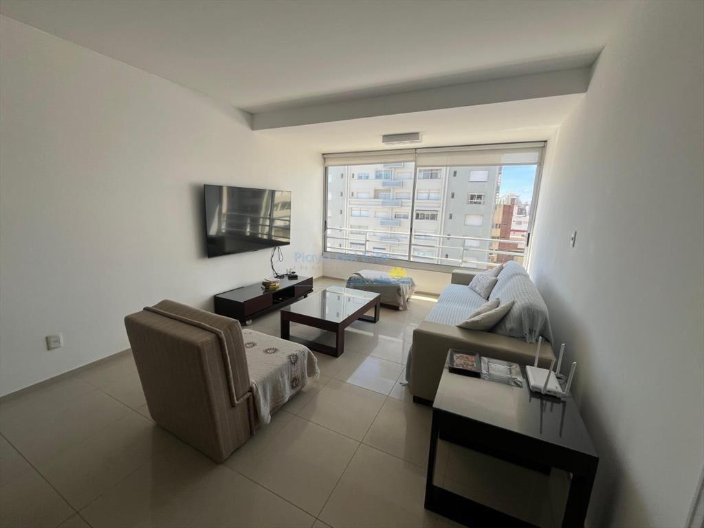 Apartamento en Alquiler de 2 dormitorios en la ,