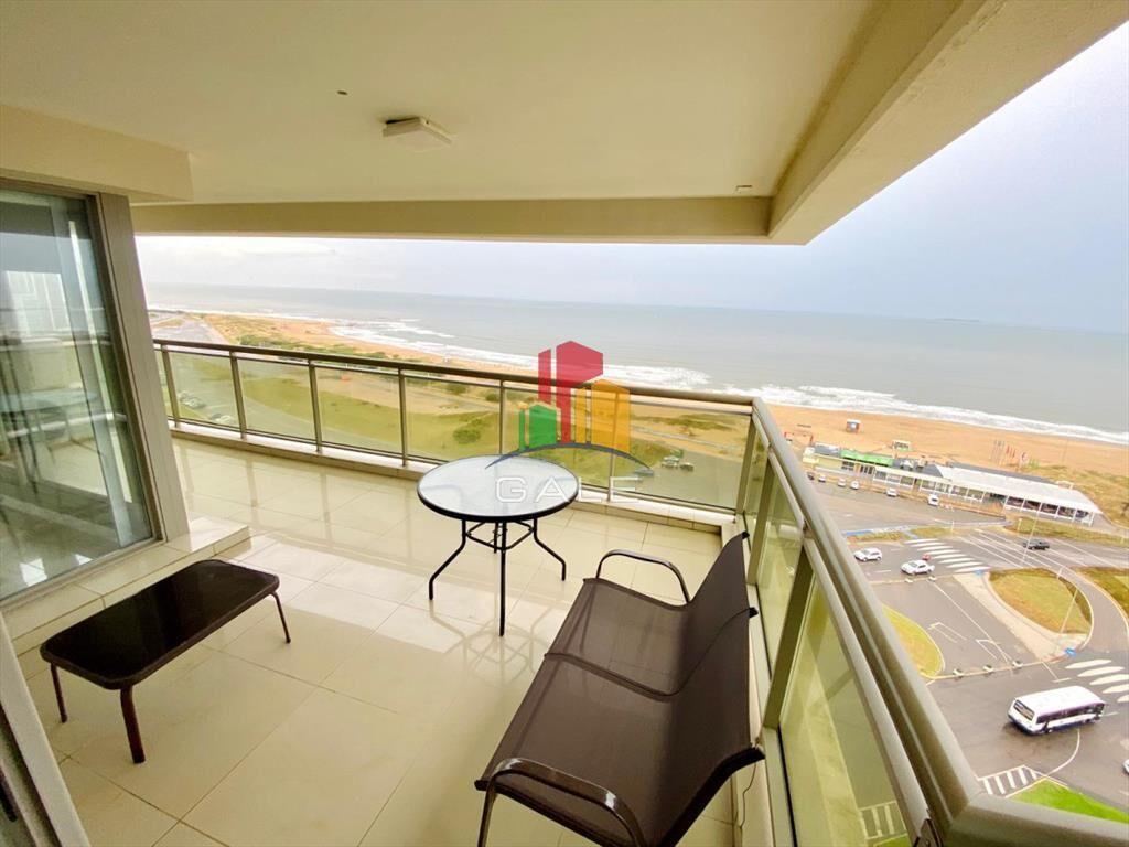 Apartamento en Brava, 4 dormitorios *