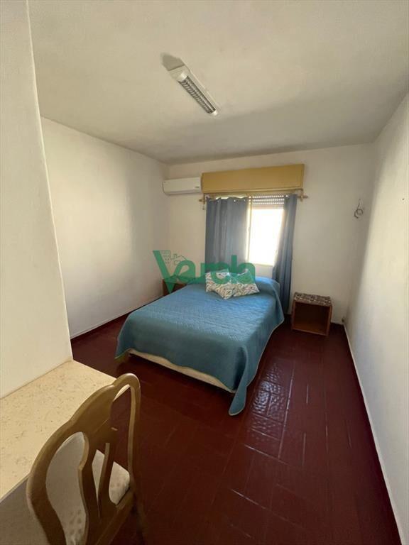 Exclusivo Complejo, casa principal y 10 con a mts